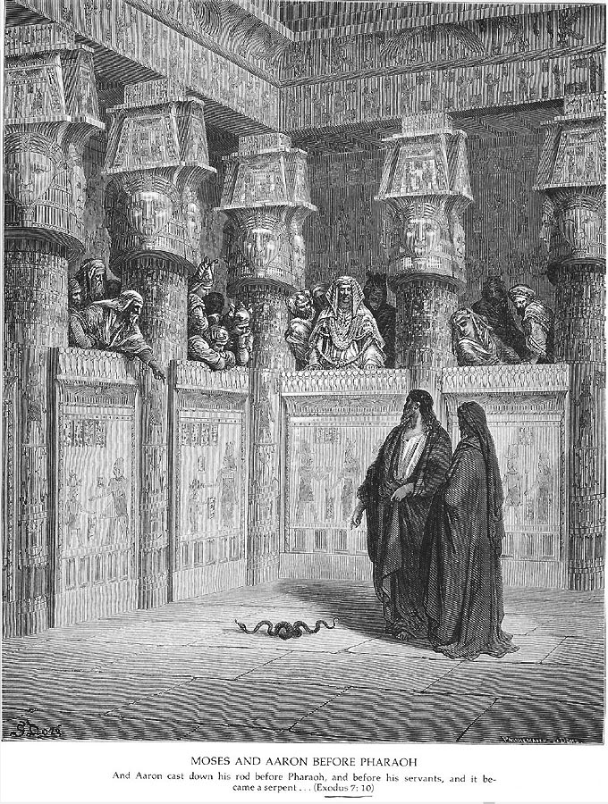 In einem prächtien Aufienzsaal oder -hof stehen die Brüder Aaron und Mose, um vom unnahbar erhöht über ihnen stehenden Pharao die Freiheit für ihr Volk zu fordern.